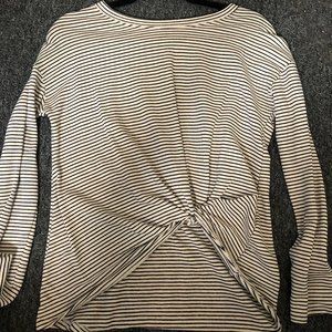 Front tie long sleeve